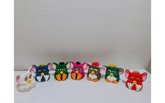 Lot Of Vintage Furbies