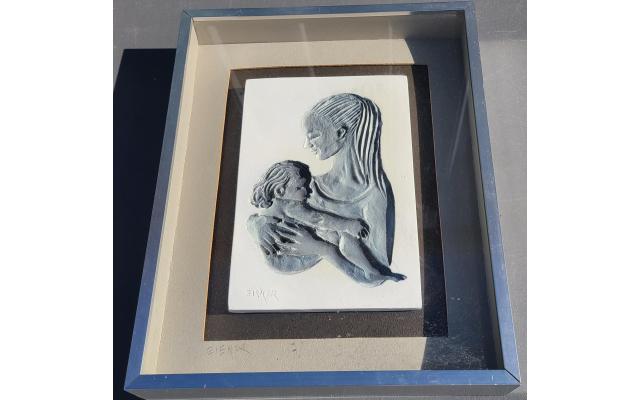 Vintage Counter Relief Carving Sculpture Mother Child Signed Eisher