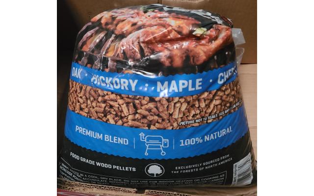 Kirkland Signature Premium Blend BBQ Hardwood Pellets